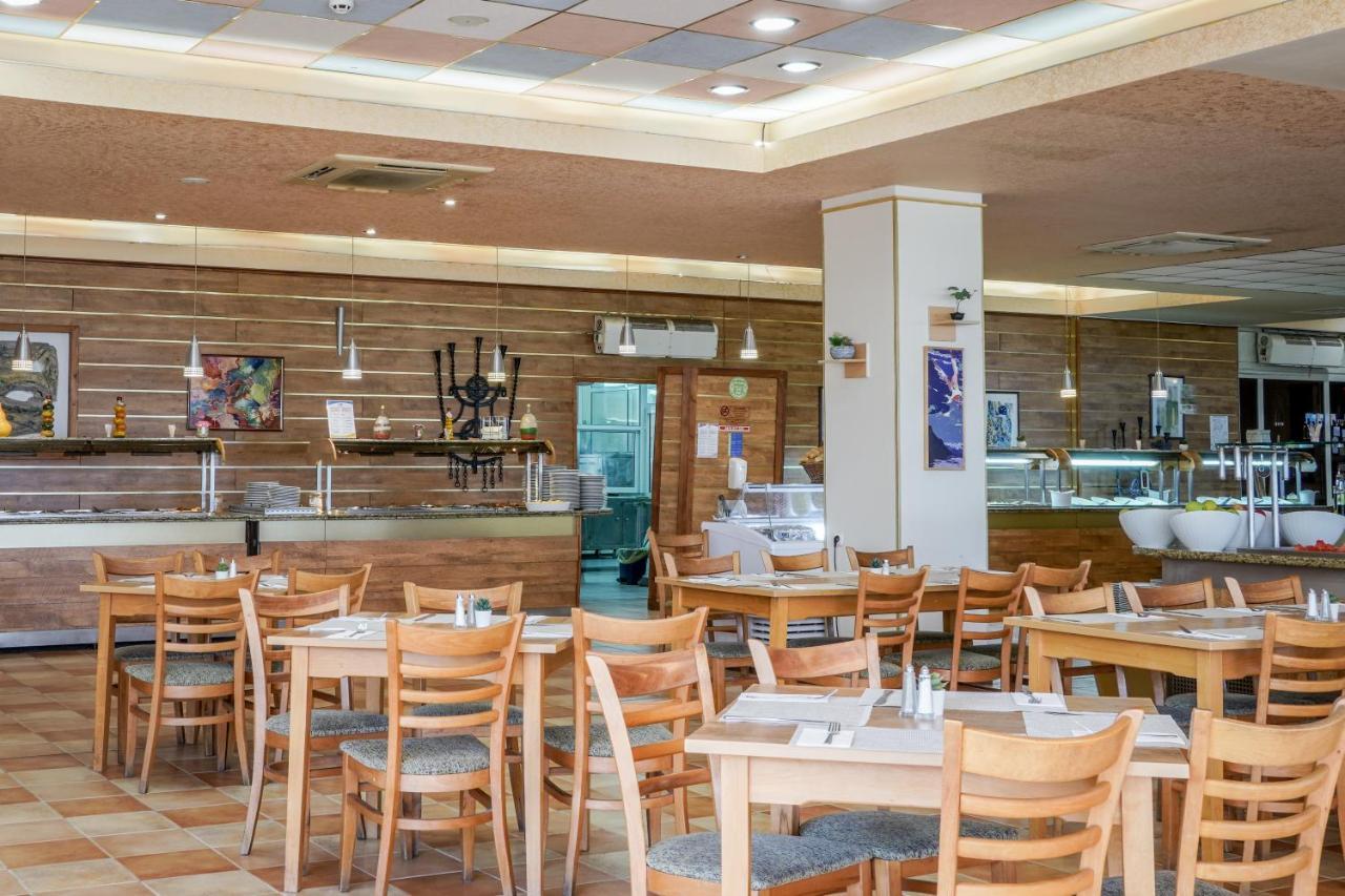 Hotel Sandy Beach Albena Exterior photo